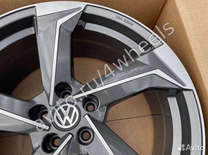 Диски на Volkswagen Touareg R20