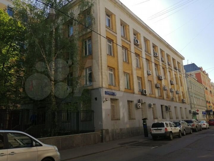 Здание, 1727 м²