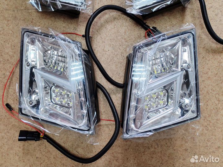 Фара противотуманная Volvo VNL LED