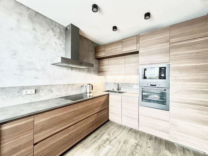 2-к. квартира, 55 м², 8/20 эт.