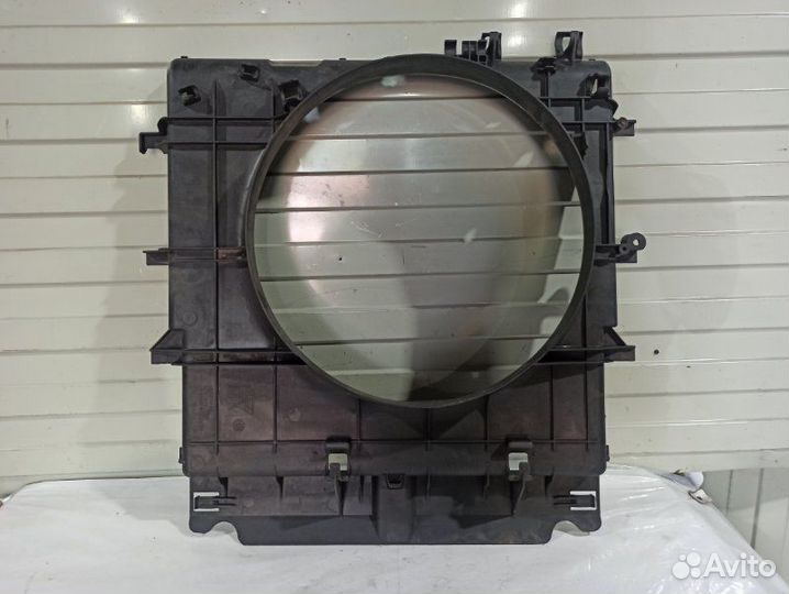 Диффузор Кожух вентилятора Volkswagen Crafter