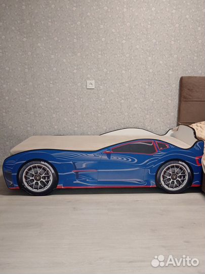 Кровать машинка