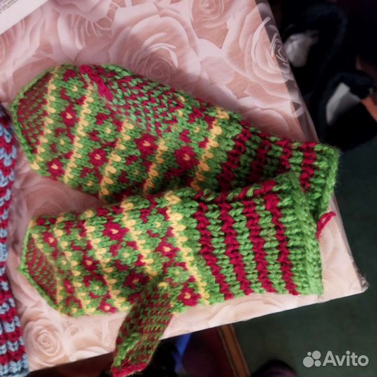 Варежки и носочки из натуральной шерсти