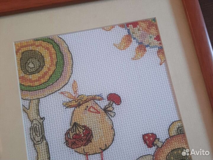 Картина вышивка в раме Цыпленок