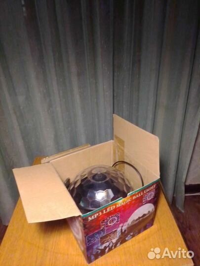 Цветомузыка, диско шар, micro SD и USB