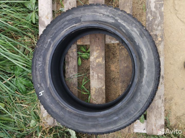 Yokohama Ice Guard Stud IG55 215/60 R17