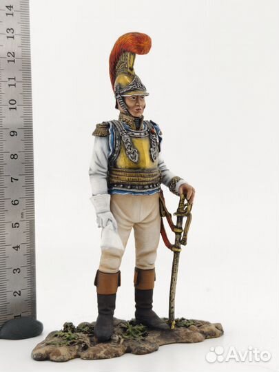 Оловянная фигурка 