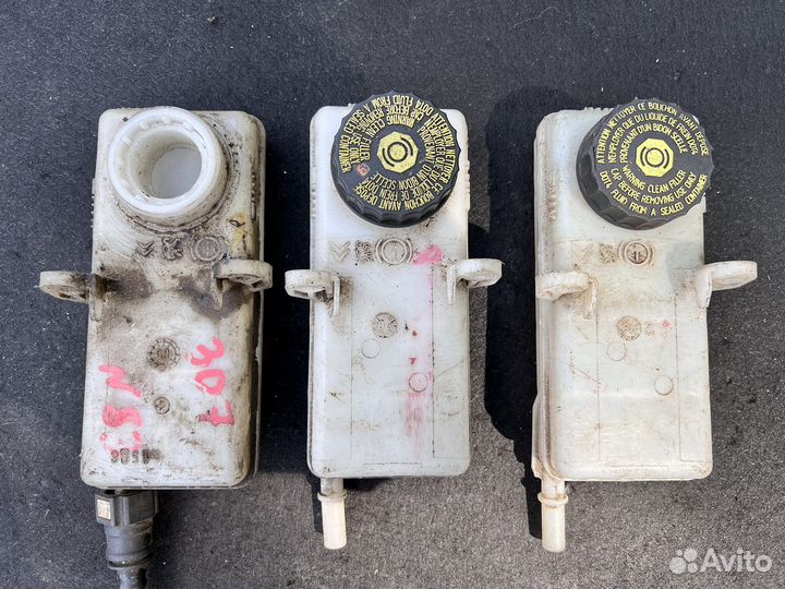 Бачок главного тормозного цилиндра Peugeot 307