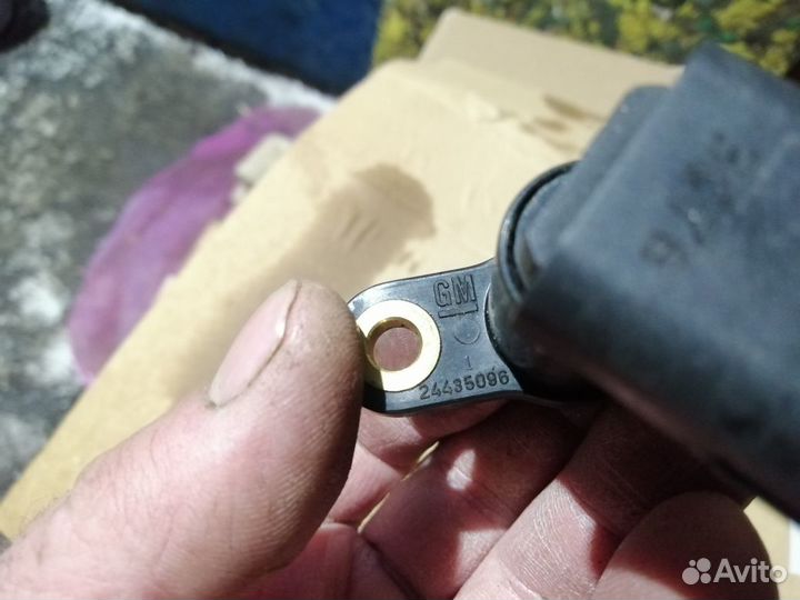 Датчик положения распредвала Opel Meriva Astra