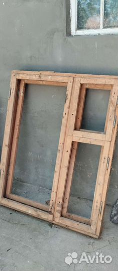 Деревянное окно