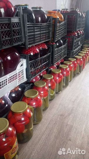 Капуста,компот, соленья,арбуз