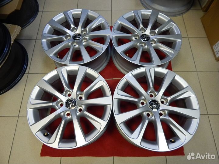 6660 Оригинал Toyota R16 J7 5*114/3 ET40 б/п по Р