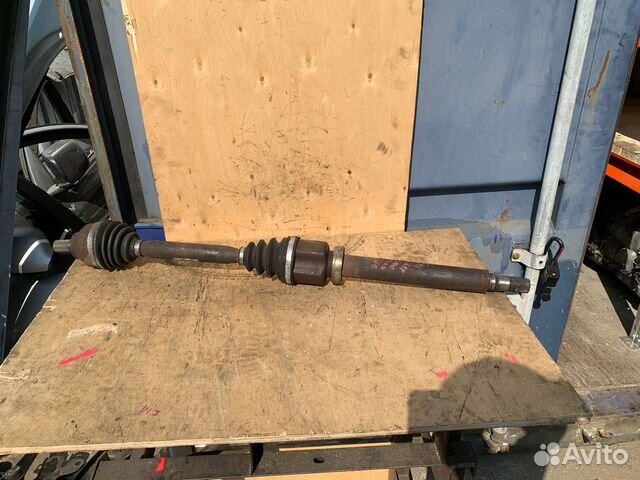 Привод передний правый Volvo S40 V50 2.0л