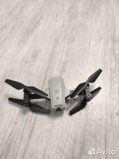 Квадрокоптер swift 1