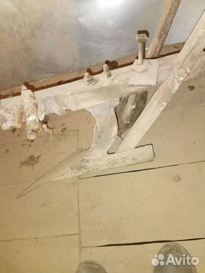 Конный плуг