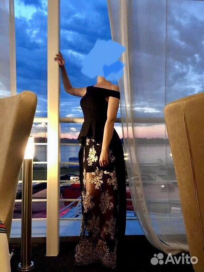 Вечернее платье