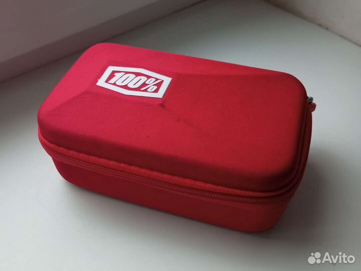 Спортивный чехол для очков с отделением под линзу