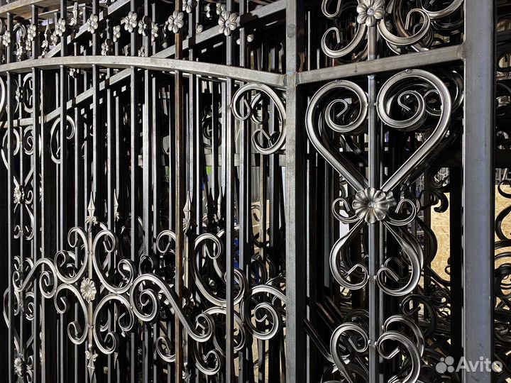 Каркасы распашных ворот новые, в наличии