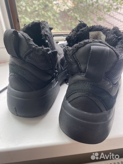 Кроссовки для девочки