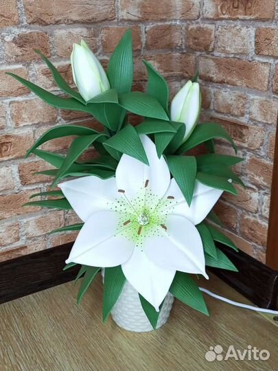 Светильник Лилия