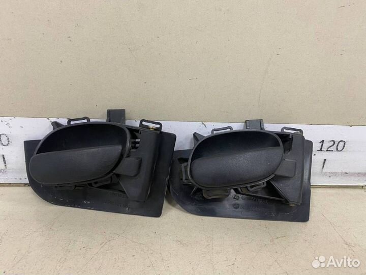 Ручка двери задней внутренняя правая Peugeot 206 1