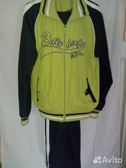 Спортивный костюм