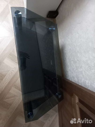 Стеклянная тумба