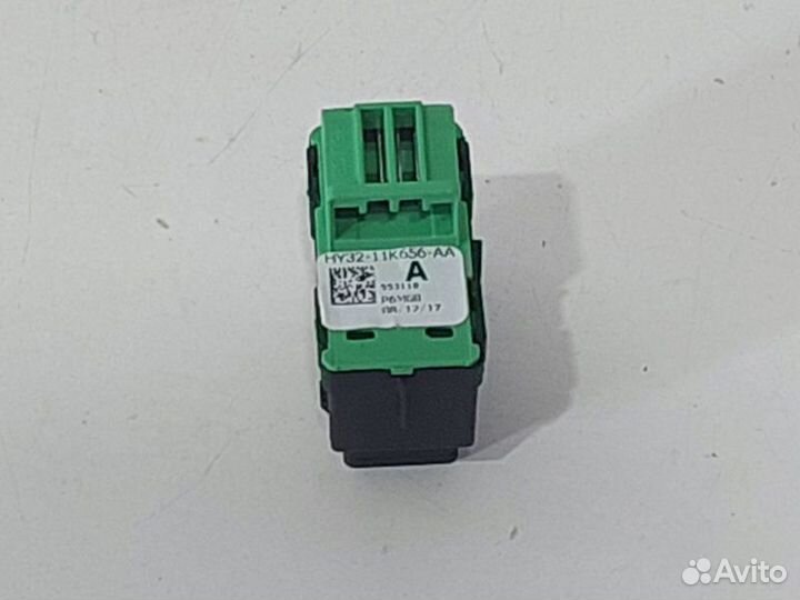 Кнопка аварийной сигнализации Land Rover Range