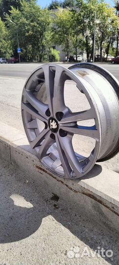 Диск литой r 15 5x100