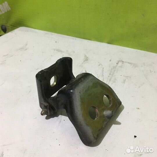 Петля двери Пежо 307