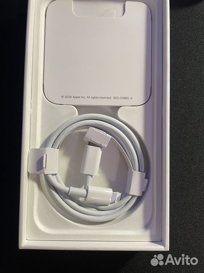 Зарядка на iPhone