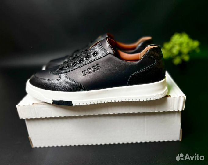 Кроссовки Boss модные