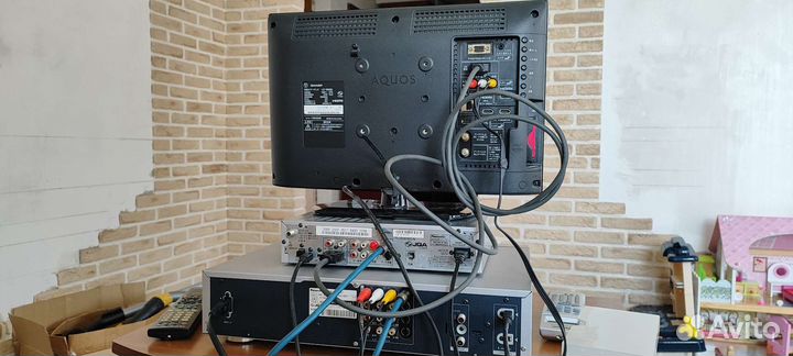 Видеомагнитофон D-VHS Panasonic NV-DH1