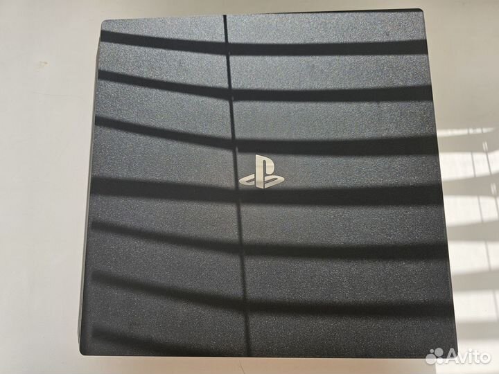Sony playstation 4 PS4 pro 1tb, черная