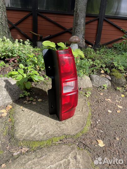 Фонарь задний правый Chevrolet Tahoe 2006-2014