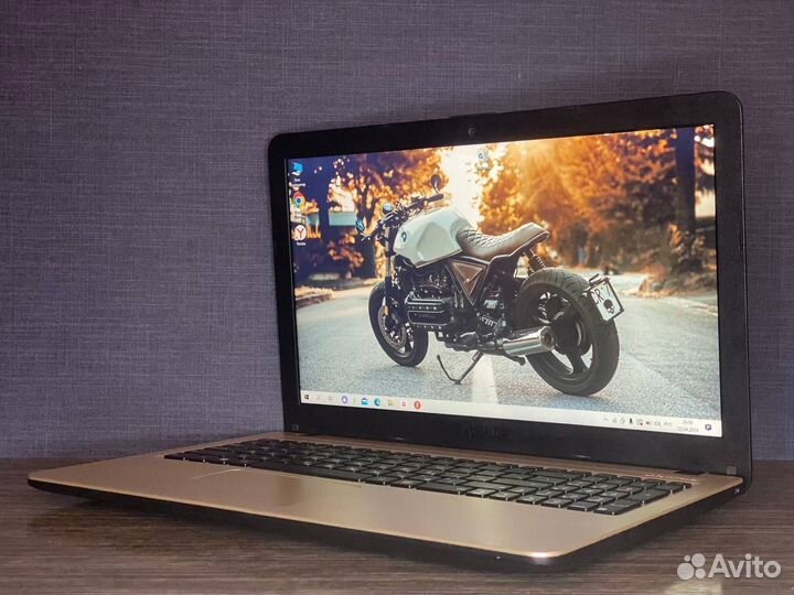 Asus/15.6'/HD/Intel N5000/8Gb/SSD/MX110