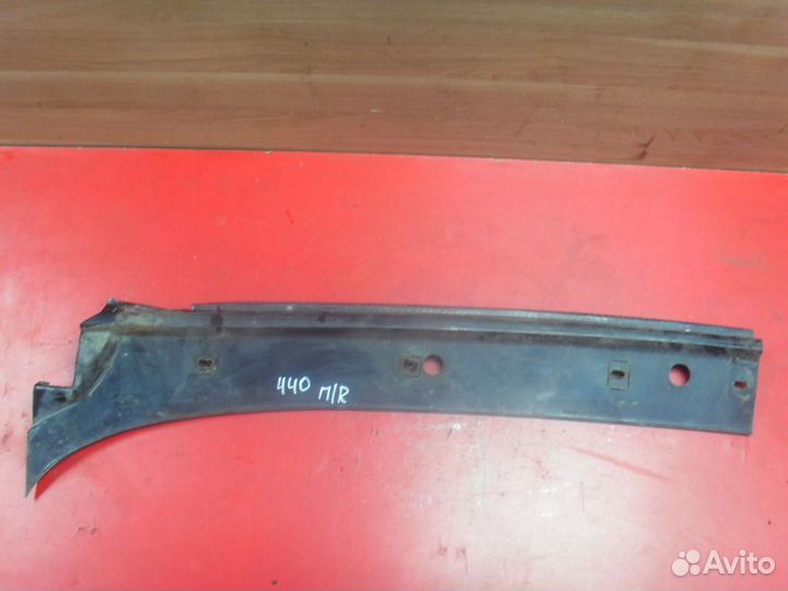 Решетка стеклоочистителей 464579 Volvo 440 Вольво