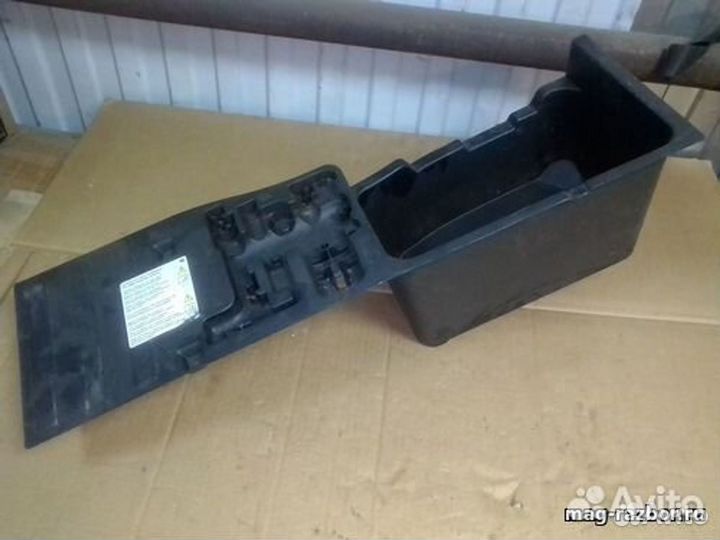 Крепление акб BMW X6 E71 багажника