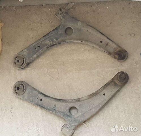 Mitsubishi. Оригинальные б/у 2 рычага