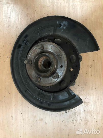 Кулак задний правый Land-Rover Range Rover Sport L