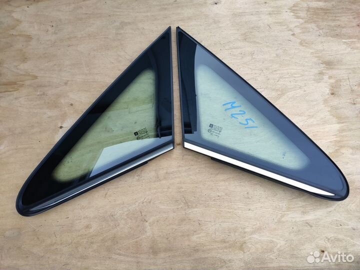 Стекло переднее форточка на Опель Зафира Б