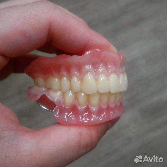 Съёмные протезы, мягкие протезы,зубы