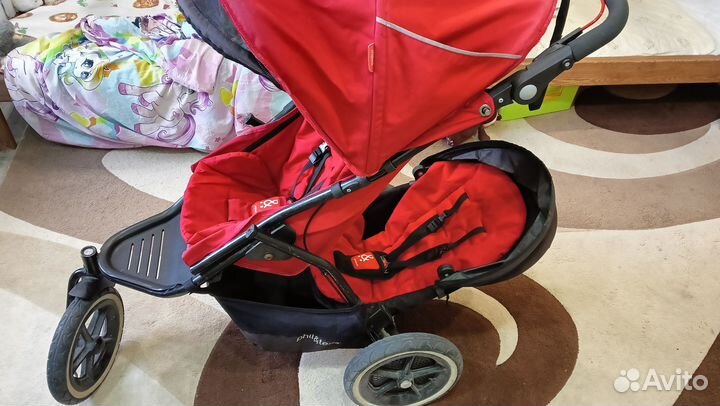 Двухместная коляска