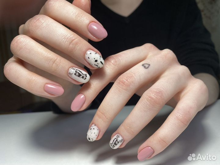 Нужна модель на маникюр