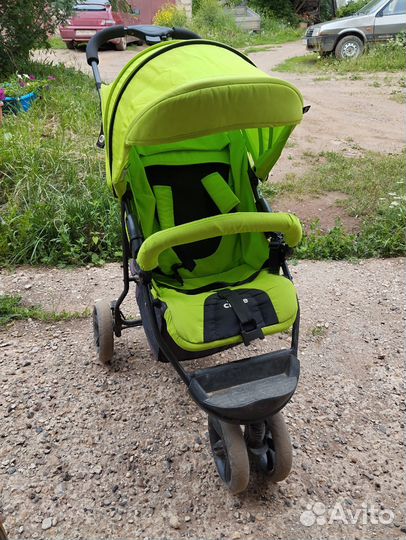 Прогулочная коляска