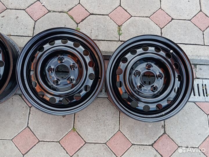 Штампованные диски 5x114.3 r 15