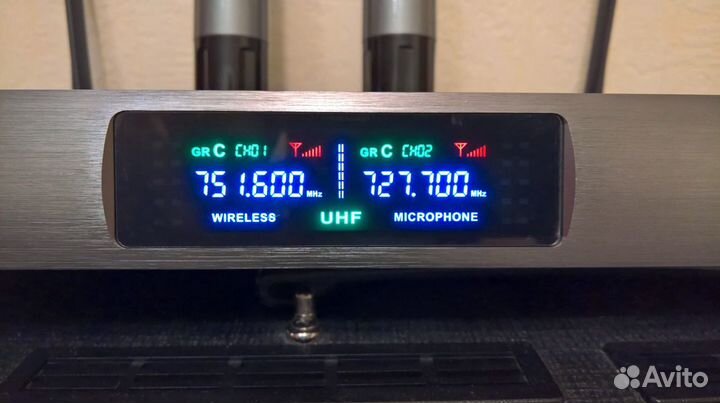 Радиосистема с двумя микрофонами Keromei K600 UHF