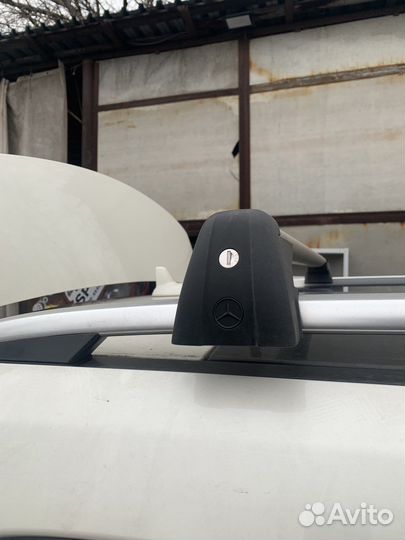 Поперечины на рейлинги Mercedes