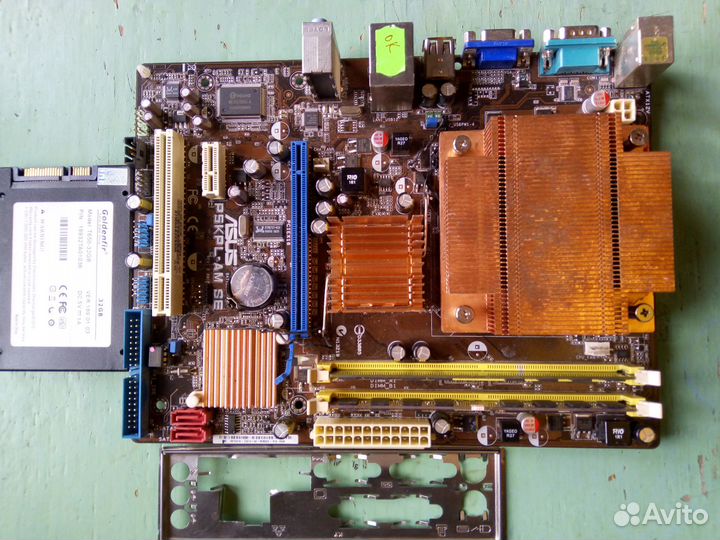 Материнская плата с 4-ядер и SSD