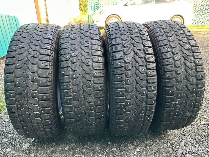 Yokohama IceGuard Stud IG65 185/65 R15